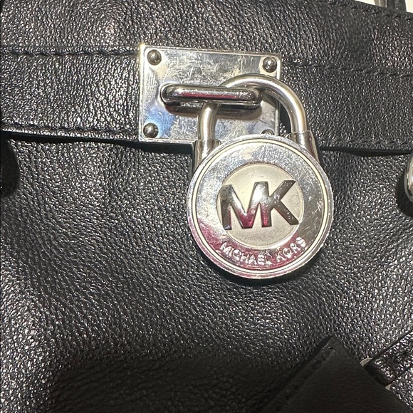 Michael Kors Hamilton Large Leather Satchel – Black with Silver Hardware - Picture 9 of 12